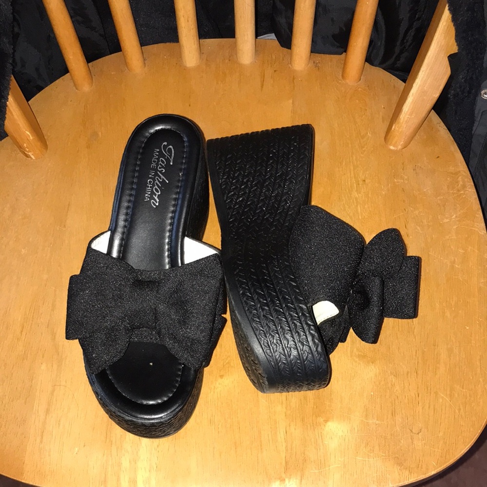 NWOT Beautiful Fashion Platform Wedge heels. Open toe,nonslip. Very comfortable